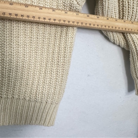 Free People Ivory Knit Sweater Size Small Oversized Crop - Picture 5 of 10